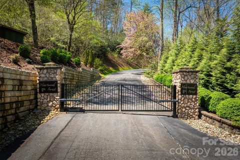 V L Heartwood Forest Drive pending home in Heartwood Forest, Collettsville, NC