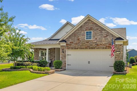 738 Peach Valley Lane active home in Carolina Orchards, Fort Mill, SC