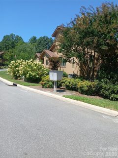 Homes in The Oaks, Hendersonville