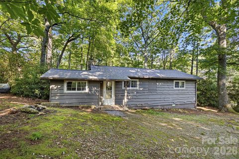 7036 Rhododendron Drive pending home in Gingercake Acres, Newland, NC