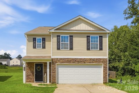 1718 Aldershot Court active home in Spencer Mountain Village, Dallas, NC