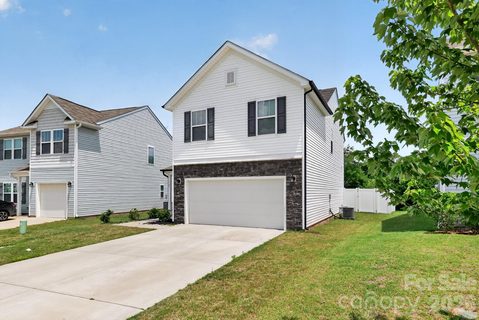1101 Freeman View Drive active home in Morgan Hills, Albemarle, NC