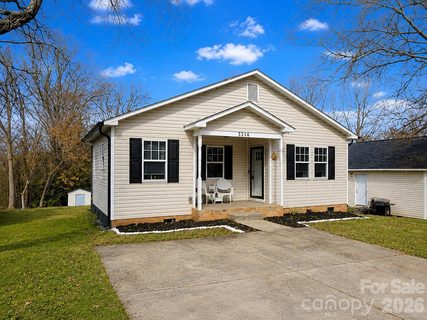 3216 Lasalle Street pending home in University Park, Charlotte, NC