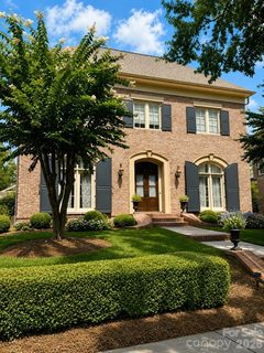8820 Heydon Hall Circle active home in Heydon Hall, Charlotte, NC