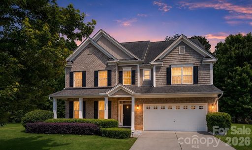 5093 Gladiola Way pending home in Lake Ridge, Tega Cay, SC