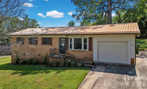Homes in Crestwood, Gastonia