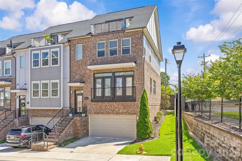 17141 Soho Drive active townhome in Belmont, Charlotte, NC