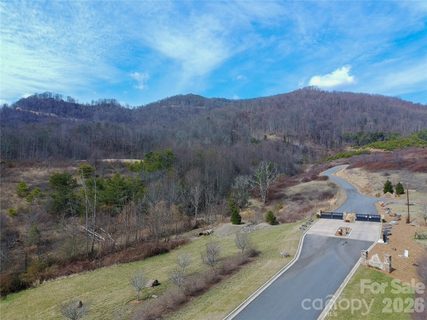0 Summit Hills Drive active lot in The Summit Of Asheville, Candler, NC