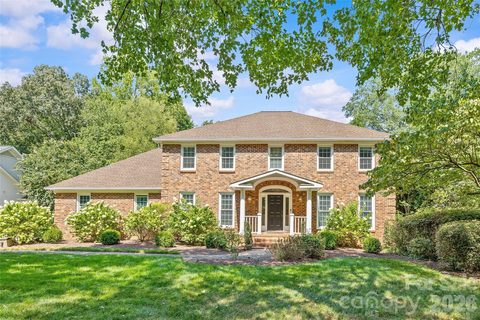 2710 Wamath Drive active home in Sharon Woods, Charlotte, NC