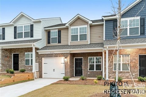 5275 Lashawn Lane active home in Autumn Brook, Stanley, NC