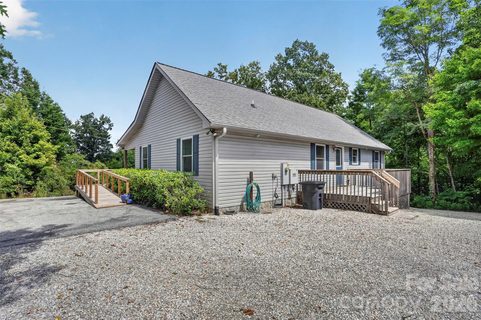 44 Autumn View Drive active home in Raven Ridge, Hendersonville, NC