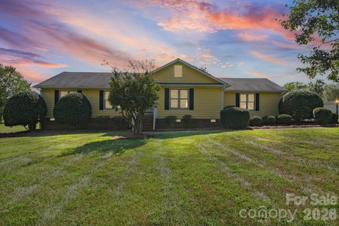 4207 Deerfield Drive pending home in Parkwood Crossing, Monroe, NC