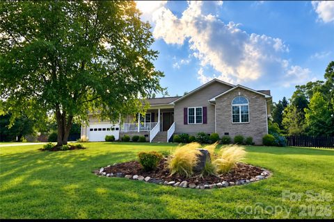 267 Carrington Lane pending home in Carrington East, Salisbury, NC