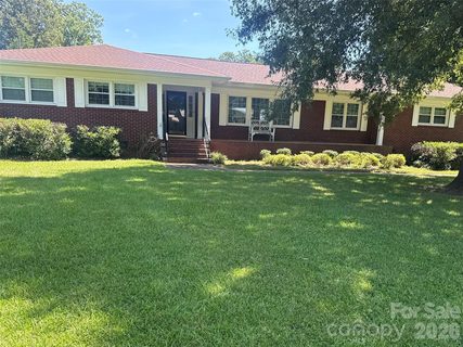 1464 Sullivan Street active home in Hillcrest, Rock Hill, SC