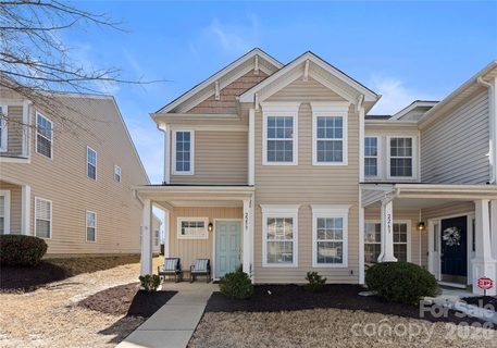 2259 Crosscut Drive pending home in Cedar Mill, Charlotte, NC