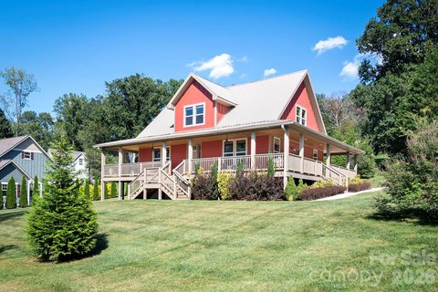 8 W Haven Lane active home in West Haven Woods, Arden, NC