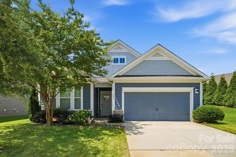 4269 Legacy Drive active home in Covington At Lake Norman, Denver, NC
