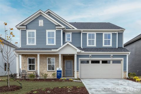 12133 Bradshaw Court active home in Parkside Crossing, Charlotte, NC
