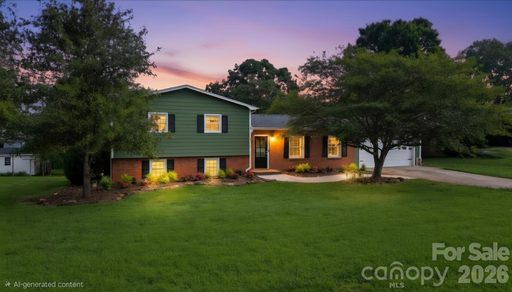 2219 36th Avenue pending home in Hickory Woods, Hickory, NC
