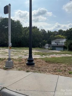 1200 Parkwood Avenue active home in Sunnyside, Charlotte, NC