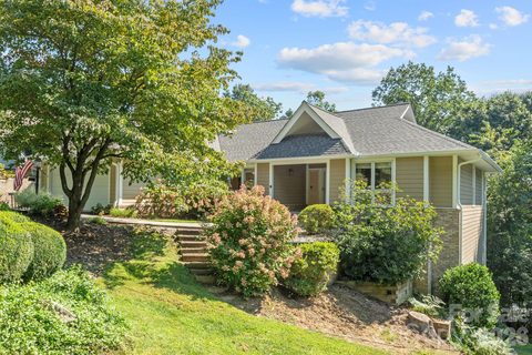 324 Dawnbrook Drive active home in Kenmure, Flat Rock, NC