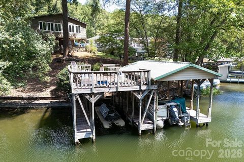 334 Fairway Shores Road active home in Fairway Shores, Mount Gilead, NC