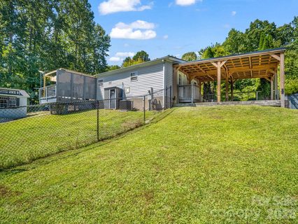 14 Old Possum Holler Road active home in Emerald Court, Hendersonville, NC