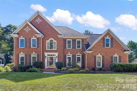 9533 St Barts Lane pending home in The Hamptons, Huntersville, NC