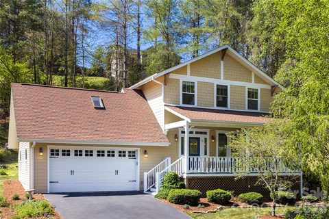 26 Macdougall Lane active home in Brigadoon Estates, Weaverville, NC