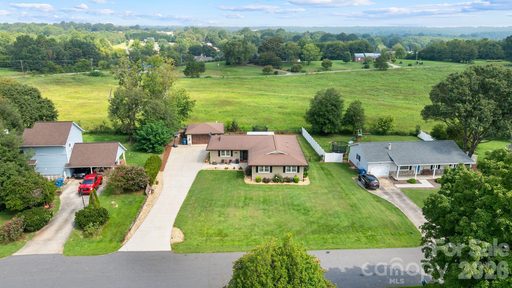 Homes in Forest Ridge, Hickory