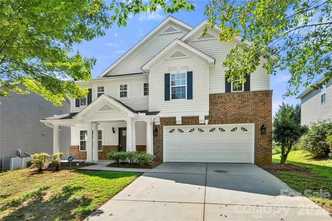 10925 Rousay Road active home in Berewick, Charlotte, NC