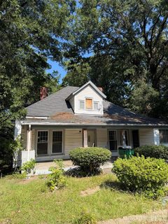 1823 Seigle Avenue active home in Belmont, Charlotte, NC