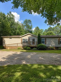 6162 Sherwood Lane active home in Knottingham Forest, Denver, NC