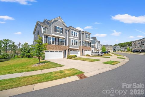 435 Lahinch Drive pending home in Trinity Townes, Tega Cay, SC