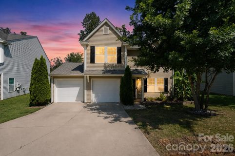 9830 Eagle Feathers Drive pending home in Catawba River Plantation, Charlotte, NC