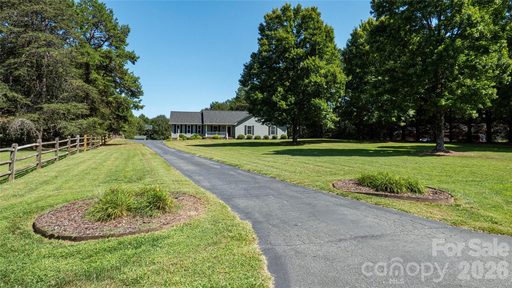 187 Sunfish Drive active home in Clippers Run, Mooresville, NC
