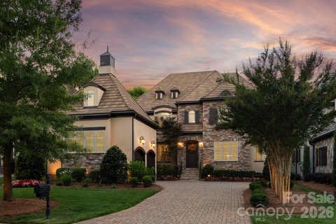 8718 Thornbury Place active home in Longview, Waxhaw, NC