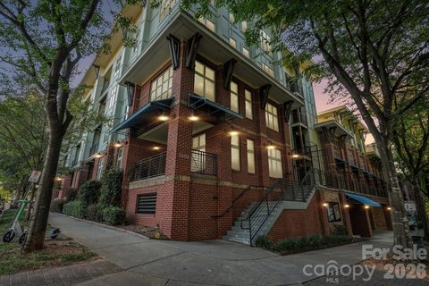 1101 W 1st Street