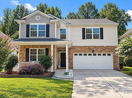 2234 Savannah Hills Drive active home in Matthews Grove, Charlotte, NC