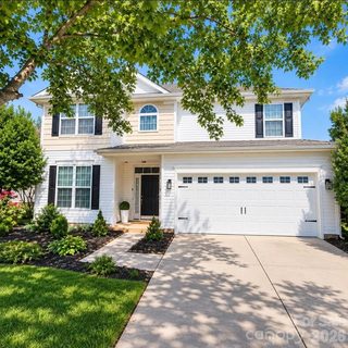15011 Bridle Trace Lane active home in Bridlestone, Pineville, NC