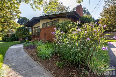 1526 Briarfield Drive sold home in Sheffield Park, Charlotte, NC