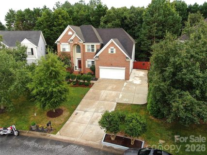 Homes in Glenfinnan, Pineville