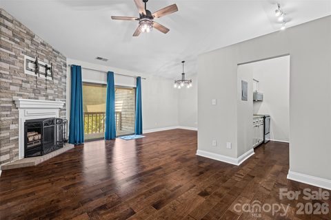 4160 Charlotte Highway active home in Lake Wylie Woods, Lake Wylie, SC