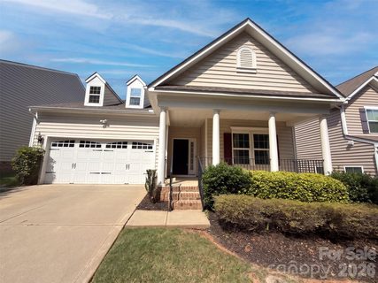 1006 Oakmere Road active home in Millbridge, Waxhaw, NC