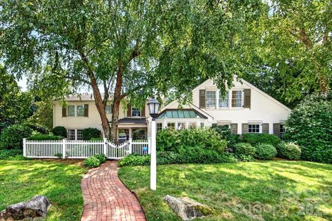 2200 Queens Road active home in Myers Park, Charlotte, NC
