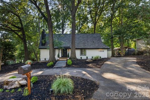 1068 Gauguin Lane active home in Tega Cay, Tega Cay, SC