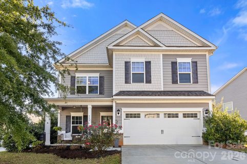520 Stickley Place active home in Walnut Creek, Lancaster, SC