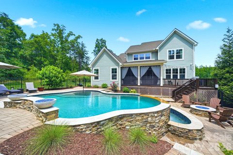 4219 Island Fox Lane active home in Fox Chase, Denver, NC