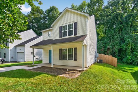 1428 Griers Grove Road active home in Griers Grove, Charlotte, NC