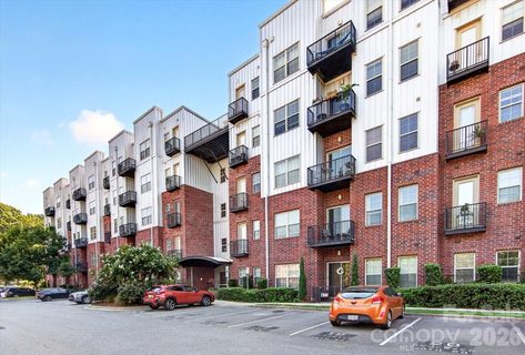 2338 Yadkin Avenue active condo in 28Th Row, Charlotte, NC
